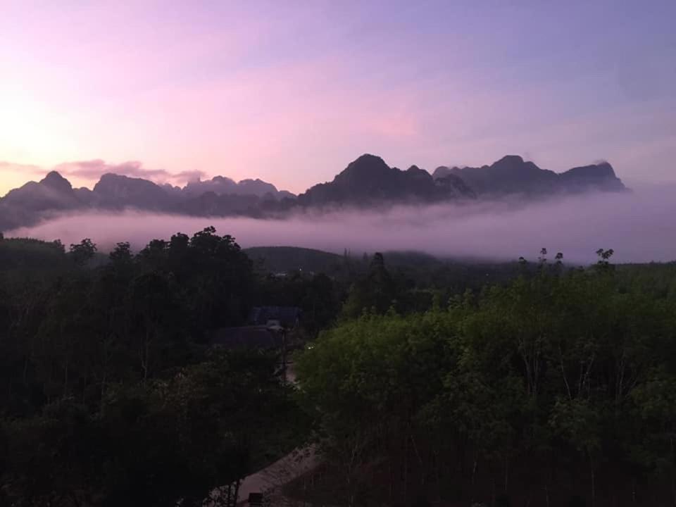 Billion Views Khaosok Homestay Khao Sok National Park Kültér fotó